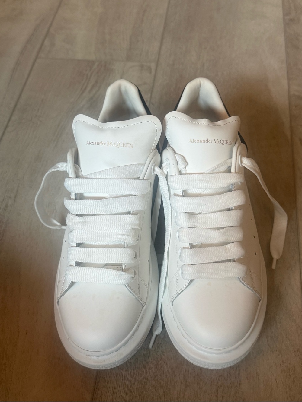 Alexander McQueen Oversized White Black Sneakers Women’s EU 39 US 9 w/ Box